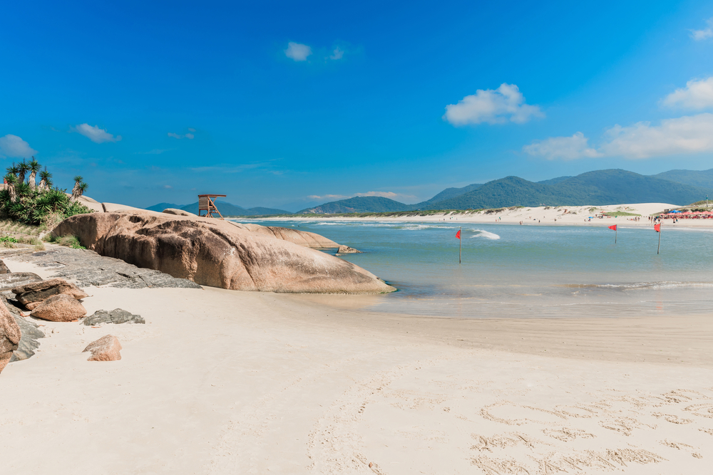 Como passar as férias de verão na praia? 3 praia da joaquina florianopolis